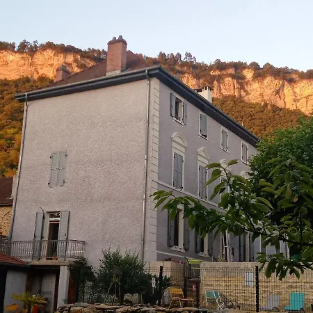 A Deux Pas Du Rheby Villebois