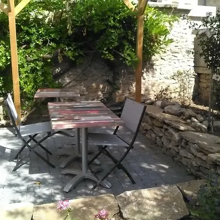 A Deux Pas Du Rheby בית הארחה 3*