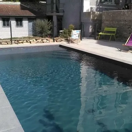 A Deux Pas Du Rheby בית הארחה