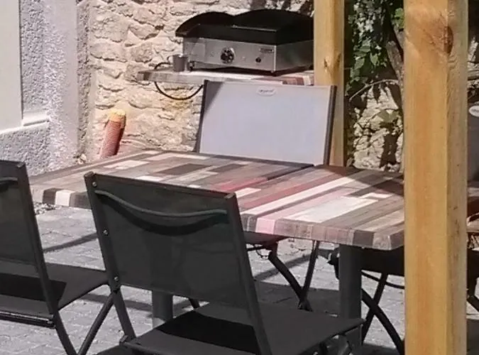 A Deux Pas Du Rheby Maison d'hôtes Villebois