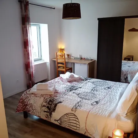 A Deux Pas Du Rheby Villebois