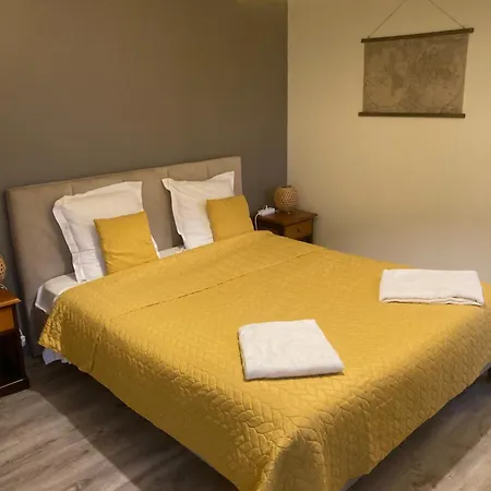 A Deux Pas Du Rheby Guest house